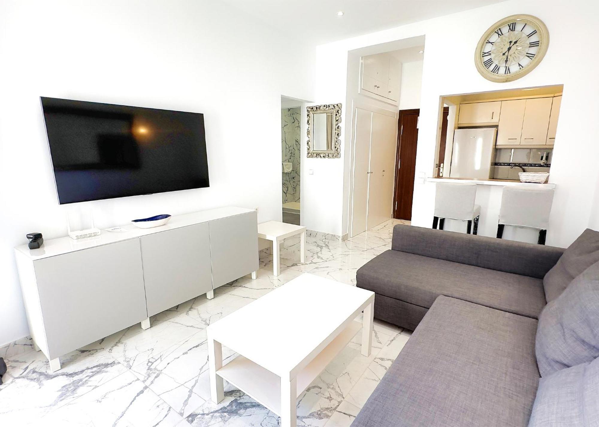 Skol 424 Stunning One-bedroom With Sea Views Apartament