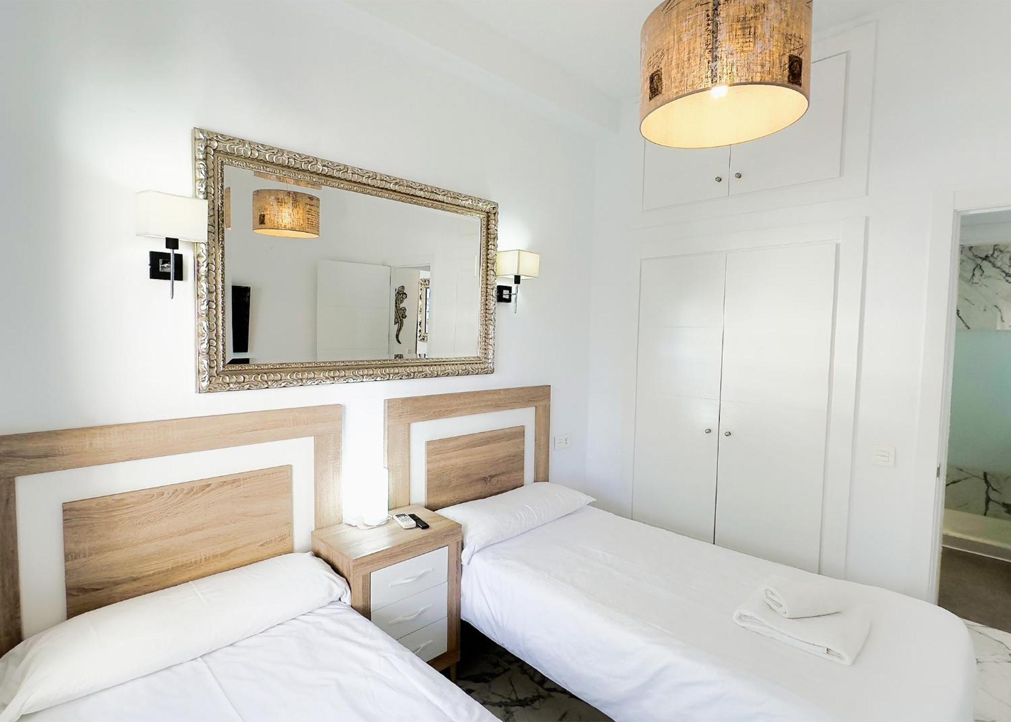 Apartament Skol 424 Stunning One-bedroom With Sea Views