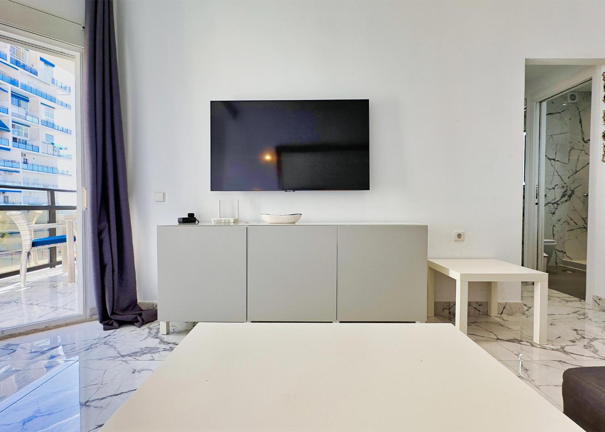 Apartament Skol 424 Stunning One-bedroom With Sea Views